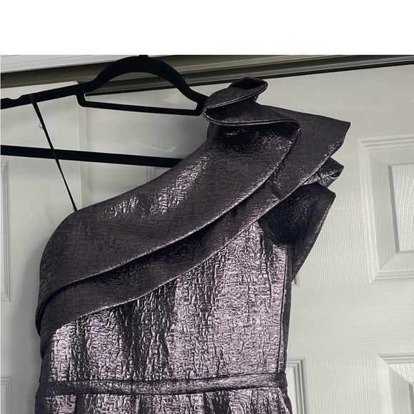 Beautiful mettalic eggplant colored long one shoulder gown - Picture 7 of 7